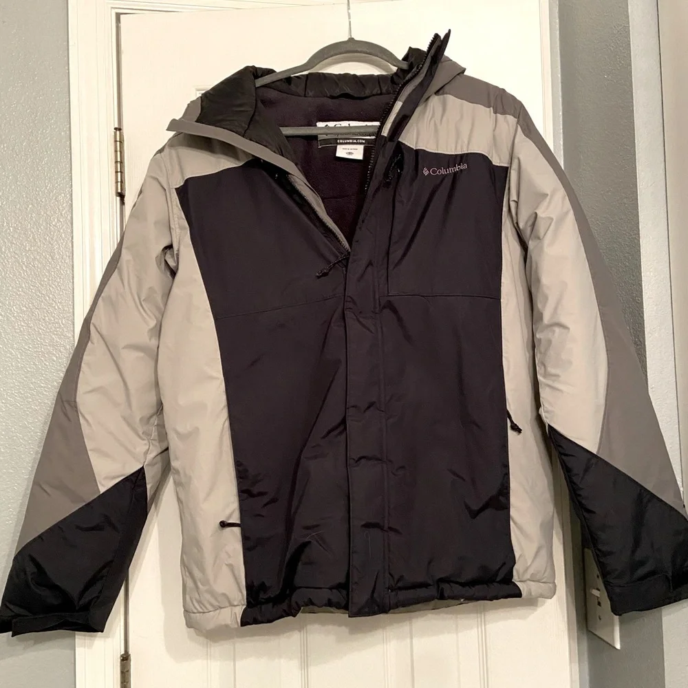 Columbia winter coat - boys / Youth size 18/20 - Picture 1 of 9